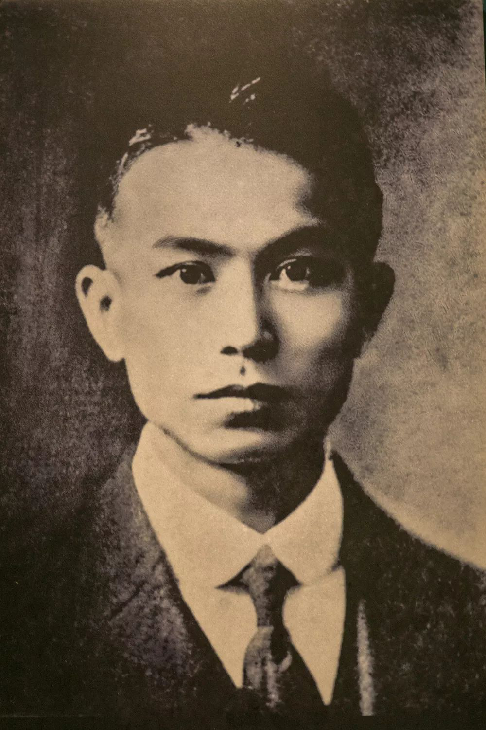 陈敬贤1.png